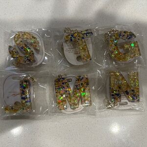 Gold Glitter Resin Initial Keychain – Letters L, S, M, T, N, G